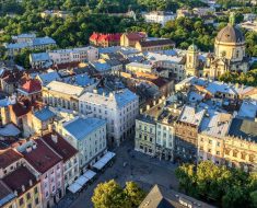 Lviv Gezilecek Yerler