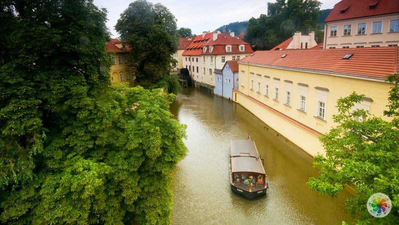 Prag gezilecek yerler, Kampa Adası